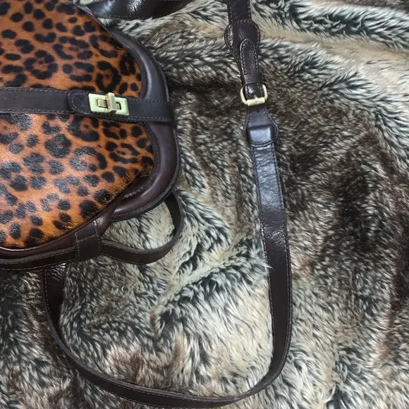 Patricia Nash Leopard Leather & Fur Crossbody Bag - Picture 7 of 7